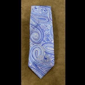 Stafford men’s silk tie.